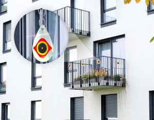 NO PEST Odstraszacz Ptaków Szpaków Kosów Gołębi Dzięciołów Odblaskowe Zawieszki "FalconEye Plates" (5 szt) 8