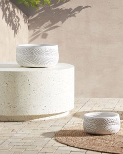 Doniczka okrągła 35 x 35 x 19 cm złamana biel FTERO 2