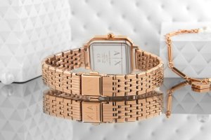 Zegarek Damski + Bransoletka Armani Exchange AX7164SET + BOX 7