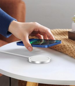 QIKtech szybka ładowarka bezprzewodowa indukcyjna Magsafe do IPHONE USB-C 1m (biała) 9