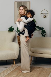 LennyLamb Nosidełko - LennyPreschool: Mała Jodełka Czarny Heban Regulowane 4