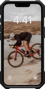 UAG Essential Armor Magsafe - obudowa ochronna do iPhone 16e (2025) kompatybilna z MagSafe (black) 4