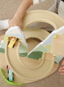 CLASSIC WORLD Drewniany Tor Samochodowy "Górski Wyścig" 3