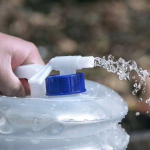 SKŁADANY KANISTER ZBIORNIK NA WODĘ PLASTIKOWY TURYSTYCZNY CAMPINGOWY 5 L 4