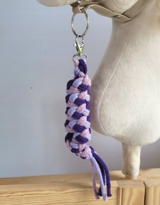 Uwiąz dla Hobby Horse ze sznurka - fiolet/ ciemny fiolet/ lawenda 1