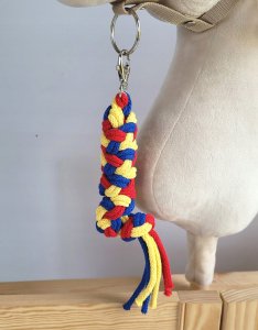 Uwiąz dla Hobby Horse ze sznurka - czerwony/ chaber/ żółty 1
