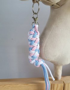 Uwiąz dla Hobby Horse ze sznurka - błękit/ jasny róż/ biały 1