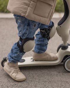 Scoot and Ride Ochraniacze dla dzieci, na rolki, wrotki, hulajnogę, rozm. S, kolor: Ash 9