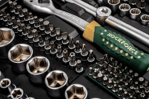 Zestaw narzędzi 216+6el. 1/4", 3/8", 1/2" (8-22mm) 7