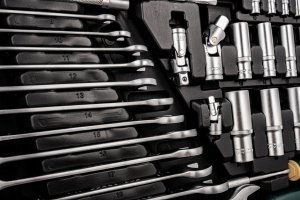 Zestaw narzędzi 216+6el. 1/4", 3/8", 1/2" (8-22mm) 8