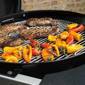 Weber grill węglowy PERFORMER GBS 57 cm 15301004 4