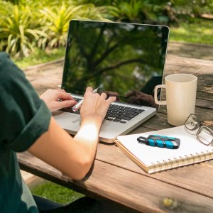 Dysk zewnętrzny SSD ADATA SC740 1TB Czarno-niebieski (SC740-1000G-CBU) 8