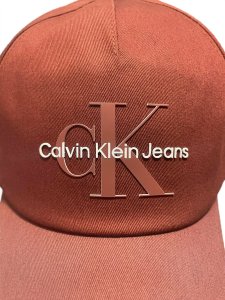 CZAPKA Z DASZKIEM CALVIN KLEIN LATO BEJSBOLÓWKA CK CKJ czerwona 2