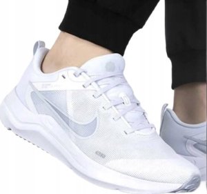 BUTY MĘSKIE NIKE DOWNSHIFTER 12 BIAŁE SPORTOWE SIŁOWNIA DD9293 100 r. 42 2