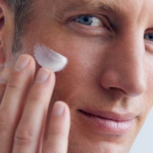 NIVEA MEN SENSITIVE Żel do mycia twarzy 100ml + Krem łagodzący 75ml 6