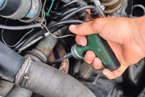 Śrubokręt Bit Ratchet Screwdriver T-hand 3