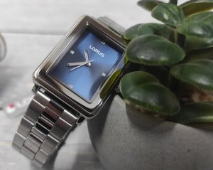 Zegarek Lorus damski RG295XX9 niebieski prostokątny . 2