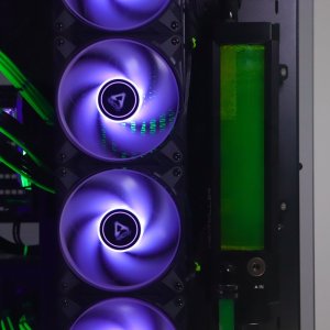 Komputer To W Środku Jest Woda? R7-9800X3D/64GB/2TB/RX7900XTX-24GB/3Y (V.002) 9