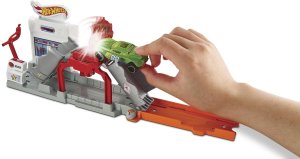 Hot Wheels Pożar na stacji FJN36 4