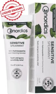 PASTA DO ZĘBÓW REMINERALIZUJĄCA SENSITIVE Z PŁYNNYM SZKLIWEM 75 ml - NORDICS 1