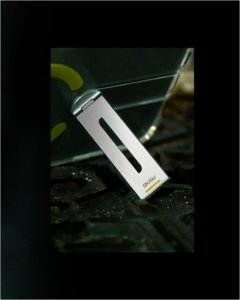 SKINARMA Etui Skinarma Helix do iPhone 16 Pro Magnetic Charging 360 Rotating Stand czarny 8