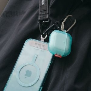 Etui Skinarma Mecha CE do AirPods 4      frost 12