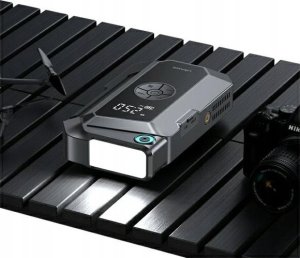 USAMS Jumpstarter Powerbank 8000mAh +    wbudowana latarka czarny/black ZB287 4