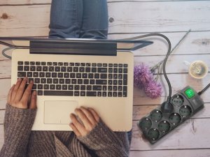 SVEN SF-08E-16 5m listwa przeciwprzepięciowa 11