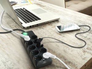 SVEN SF-10E-16 1,8m listwa przeciwprzepięciowa 9