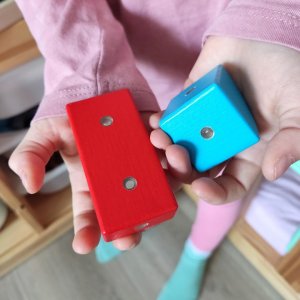 AIG Klocki Magnetyczne WABI Zestaw Edukacyjny 120 el. + tacka magnetyczna WABI Pad 5