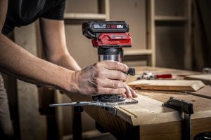 Frezarka Sourcing 3170CA 20 V 2