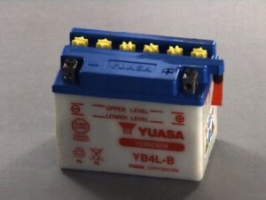 Akumulator Kwasowy/Rozruchowy YUASA 12V 4 2Ah 45A P+ Obsługowy 121x71x93mm Suchoładowany bez elektrolitu wymagana ilość elektrolitu 0 3l YB4L-B pasuje do: APRILIA AF1  AMICO  AREA 51 25-800 1