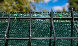 Zestaw siatka cieniująca 90% 1.5 x 50m Shark + 200 sztuk opasek zaciskowych Zielony 9