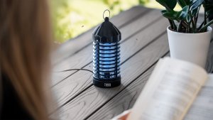 Teesa Lampa owadobójcza elektryczna UV rażąca komary muchy meszki owady TEESA 10