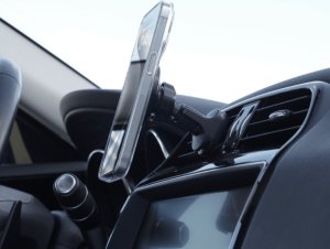 iOttie iTap 3 MagSafe Air Vent Mount with Magnetic Ring Adapter 5