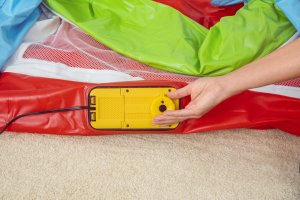 Bestway Fisher-Price Bouncesational Bouncer with Built-in Pump, Multicolour, 8.86 kg 20