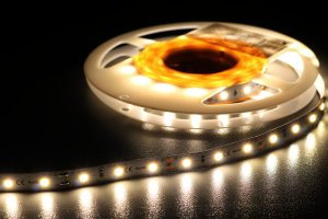 HQS-2835-12W-NW-24V-50m: Profesjonalna taśma LED 12W/m, 12W/m, 24V, 60LED biała neutralna 4000-45... 1