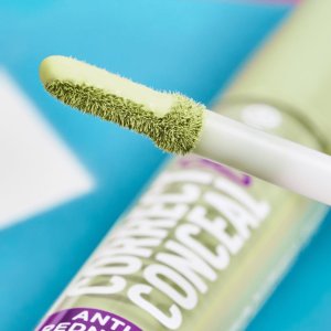 Essence Correct & Conceal Korektor przeciw zaczerwienieniom 4