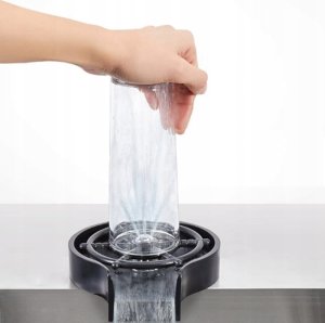 Automatyczna  Myjka Do Szklanek Kubków Butelek Płuczka  Automatyczna Na Zlew 7