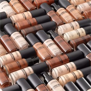 Catrice Invisible Cover Foundation Podkład matujący do twarzy 30ml (022C) 2