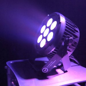 LIGHT4ME BLACK PAR 7x10W RGBWA LED mocny lekki 8