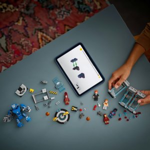 LEGO Marvel Laboratorium Iron Mana: Zbrojownia (76315) 8