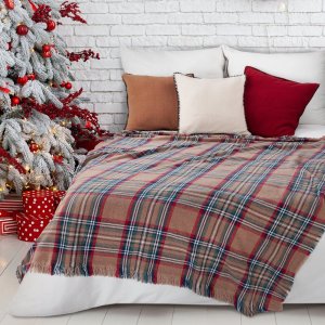 Koc świąteczny szenilowy w kratę MIKKO 130X150 beżowy 1