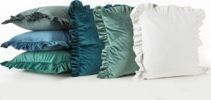 Welwetowa poszewka z falbankami BRENDA 60X60 niebieska 3