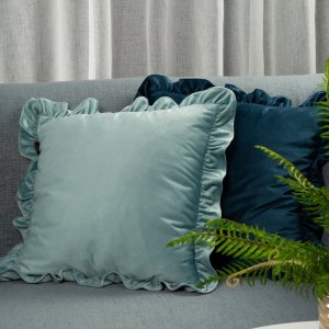 Welwetowa poszewka z falbankami BRENDA 60X60 niebieska 6