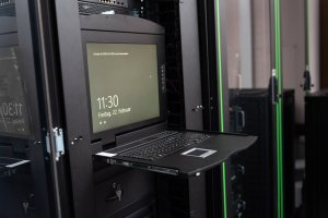 Konsola KVM Digitus KVM 19" TFT Konsole GE klawiatura 2