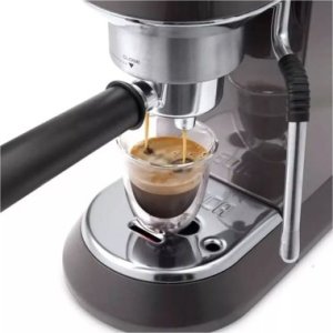 Ekspres ciśnieniowy DeLonghi Dedica Arte EC885.M 2