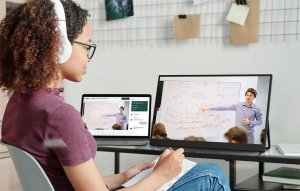 Przenośny monitor Uperfect UGame J5 M173J15 17.3" 3840*2160 60Hz 8