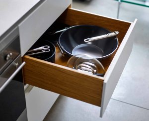 Patelnia Joseph Joseph Space 32cm powłoka nieprzywierająca 7