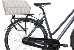 Kosz na tylny bagażnik BASIL CENTO Basil Cento, stalowy, o gęstych oczkach, montaż na stałe na bagażniku (wraz z materiałem mocującym), skośna, stabil 5